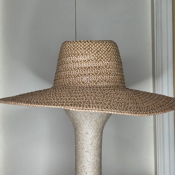 Eric Javits Sea La Vie Hat in Peanut - Picture 2 of 3